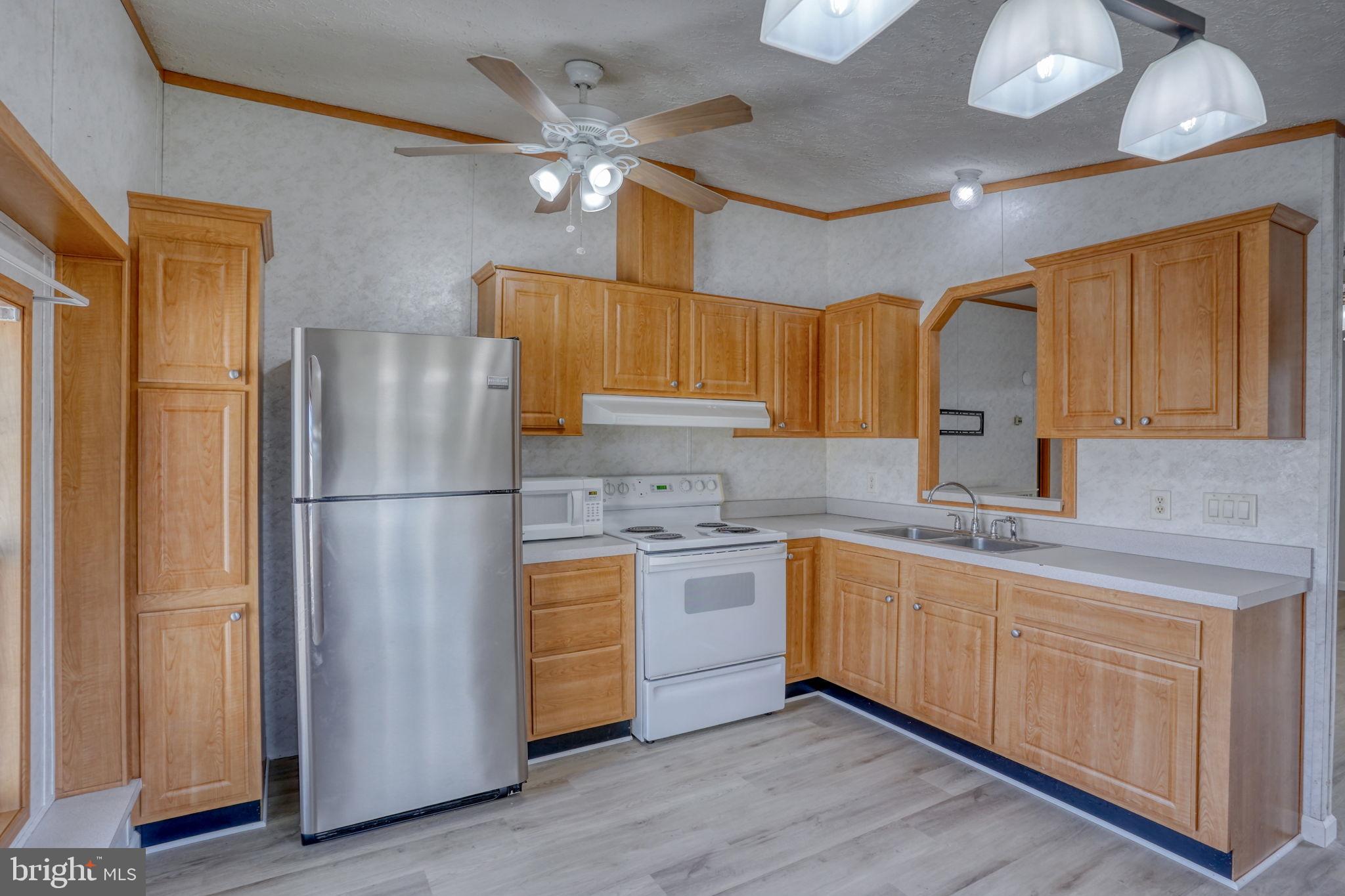 REHOBOTH BAY MHP - Residential