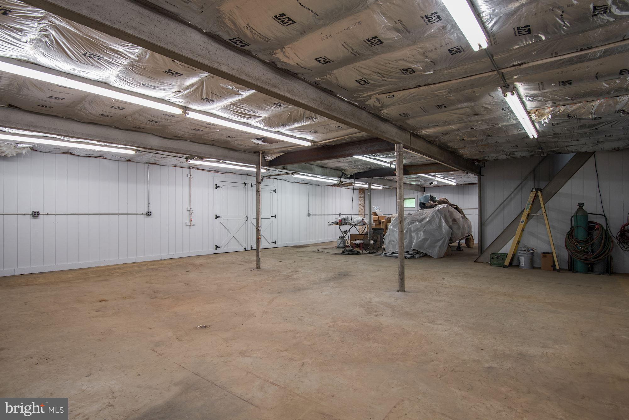 DELLABROOKE FOREST - Residential