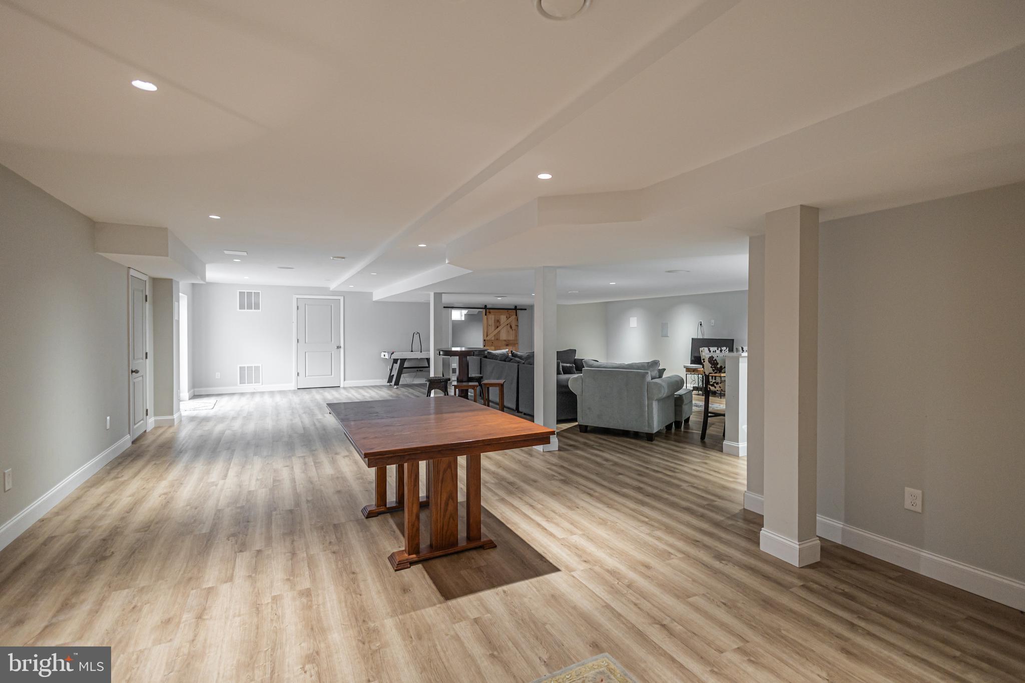 RIVER CROSSING - Residential