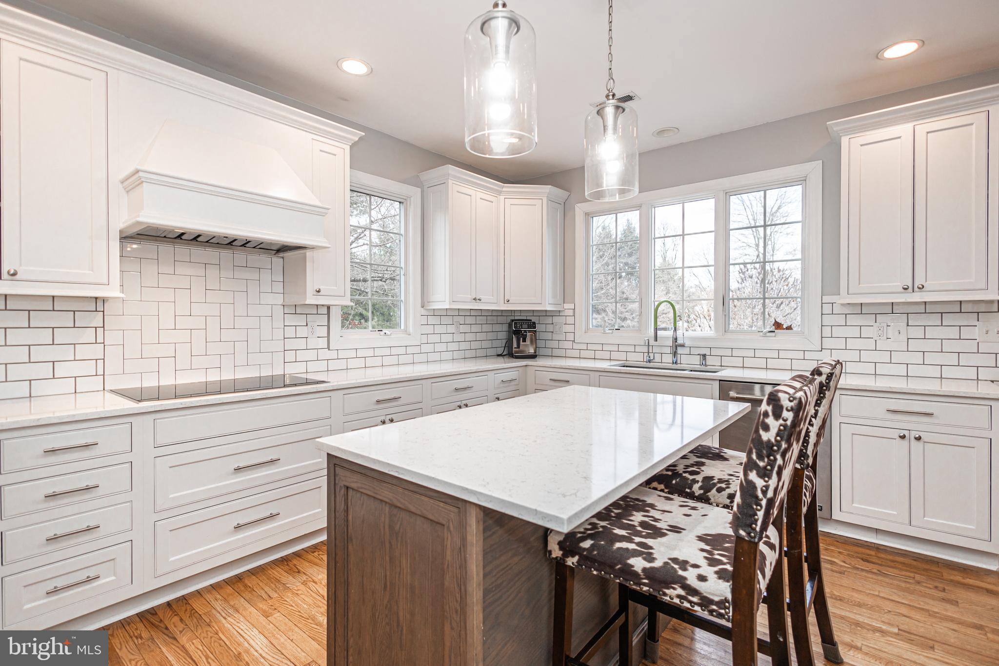 RIVER CROSSING - Residential