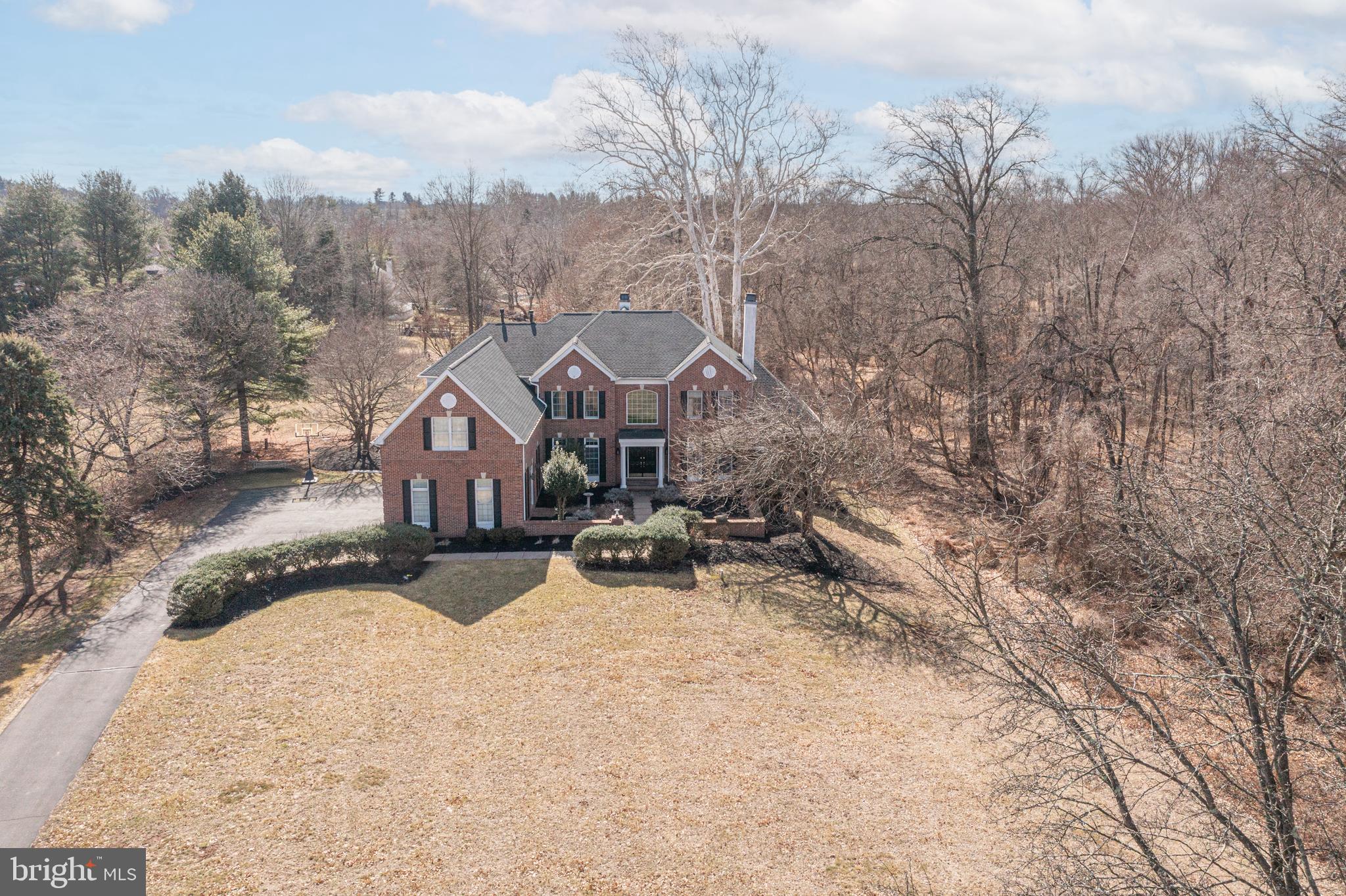 RIVER CROSSING - Residential