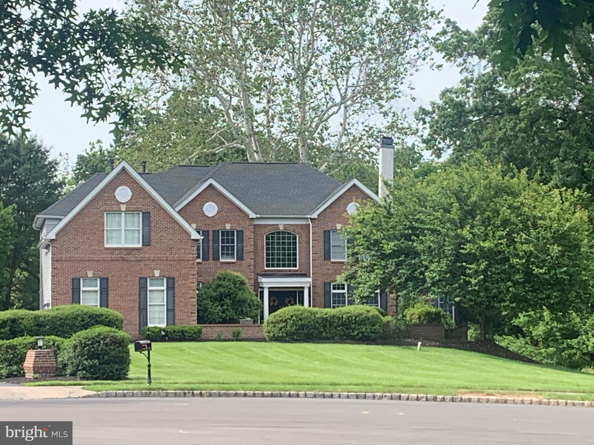 RIVER CROSSING - Residential