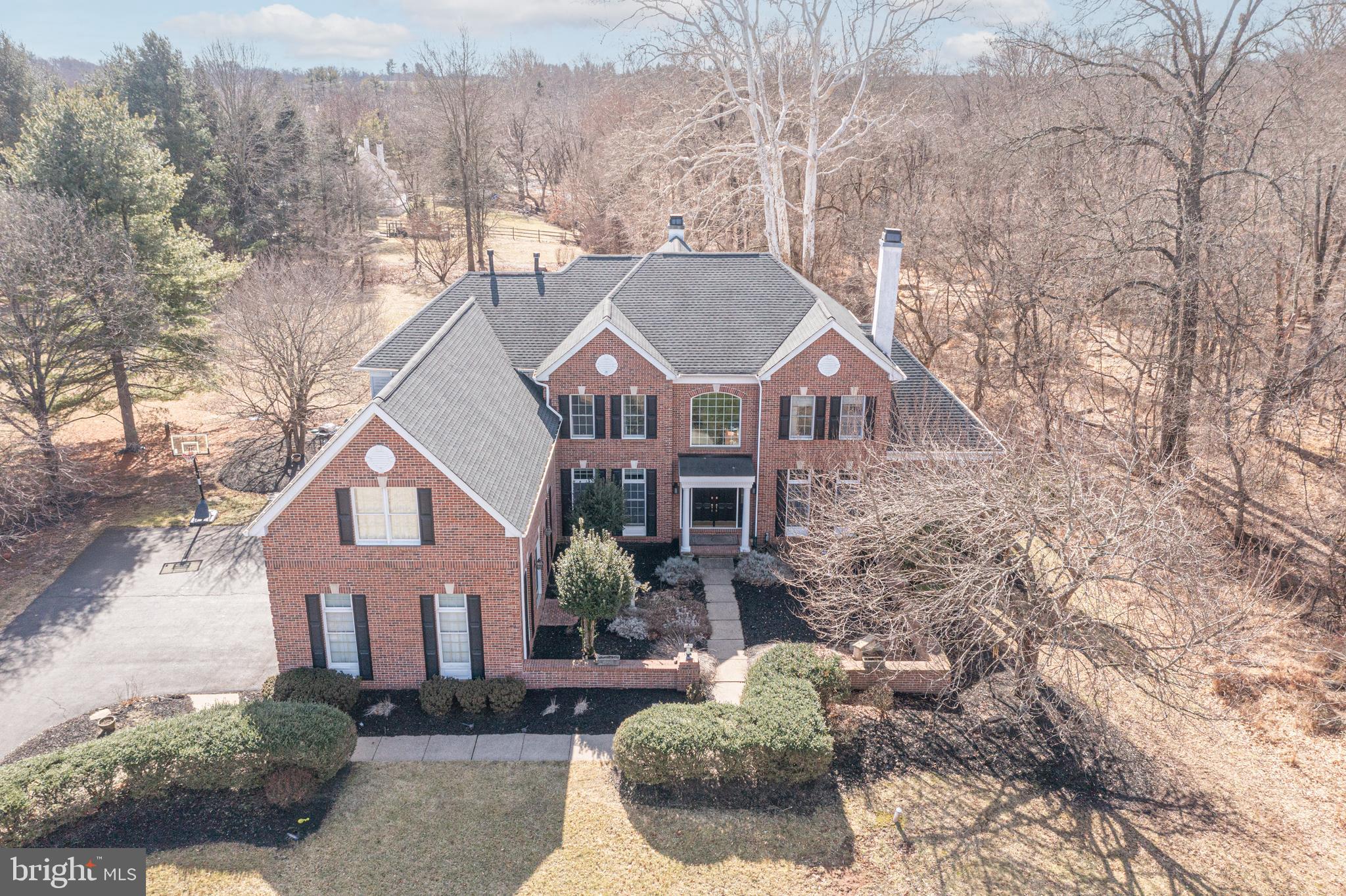 RIVER CROSSING - Residential