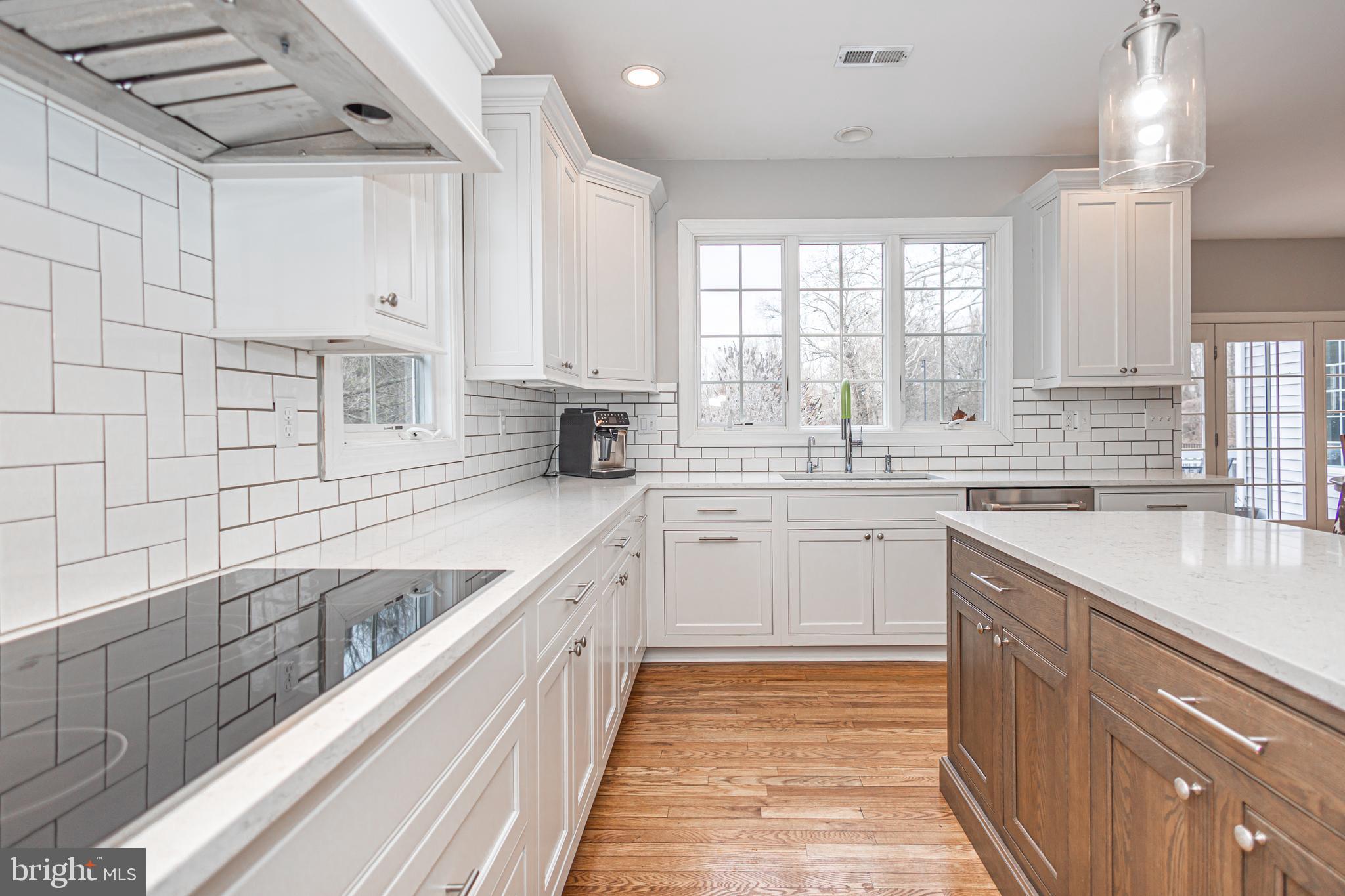 RIVER CROSSING - Residential