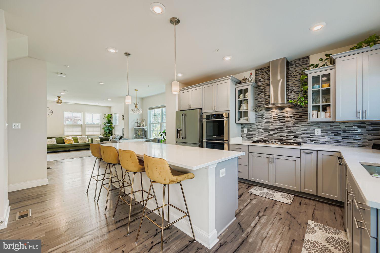 OXFORD SQUARE - Residential Lease