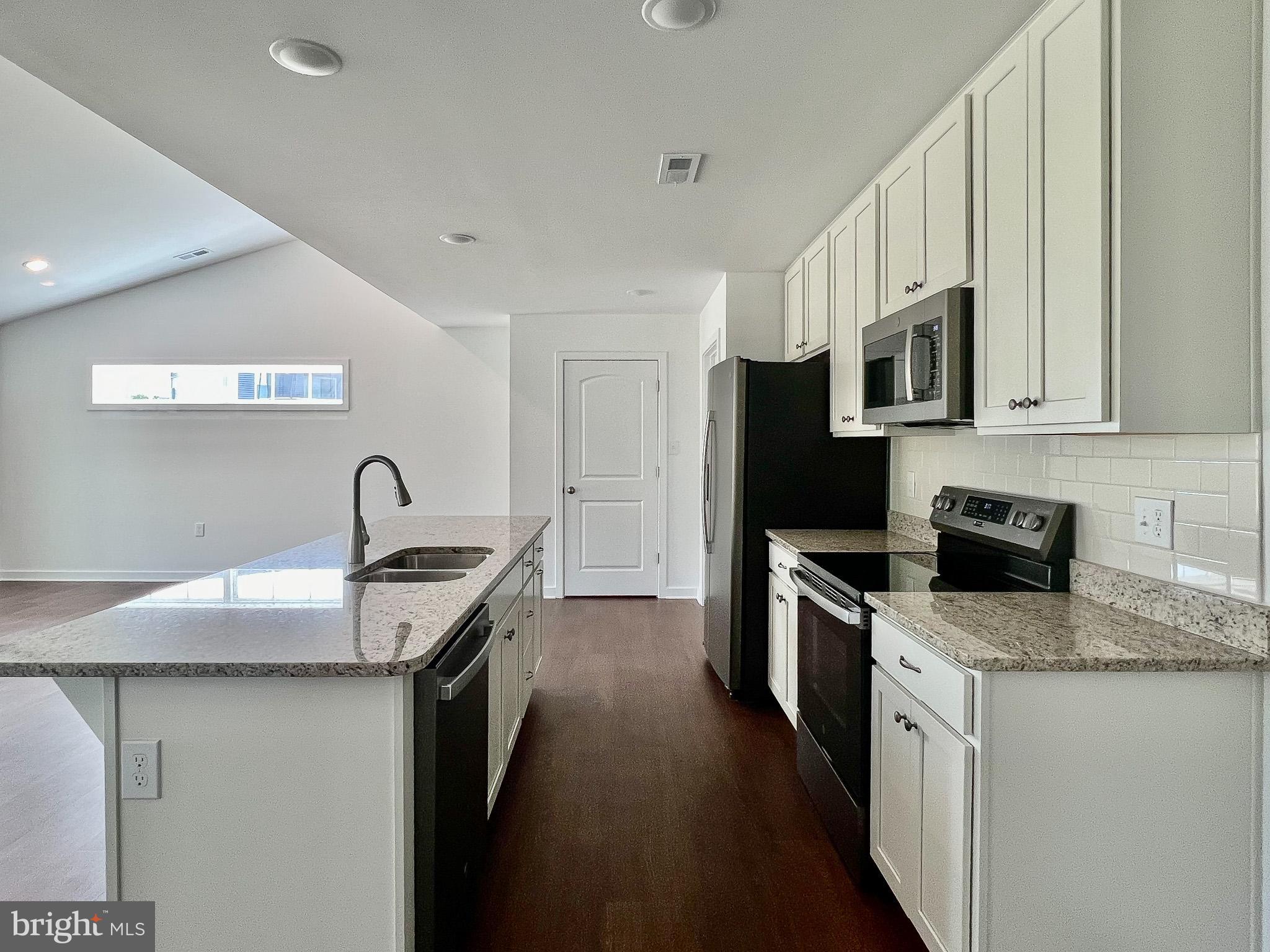 Lot 578 THOROUGHBRED TERRACE