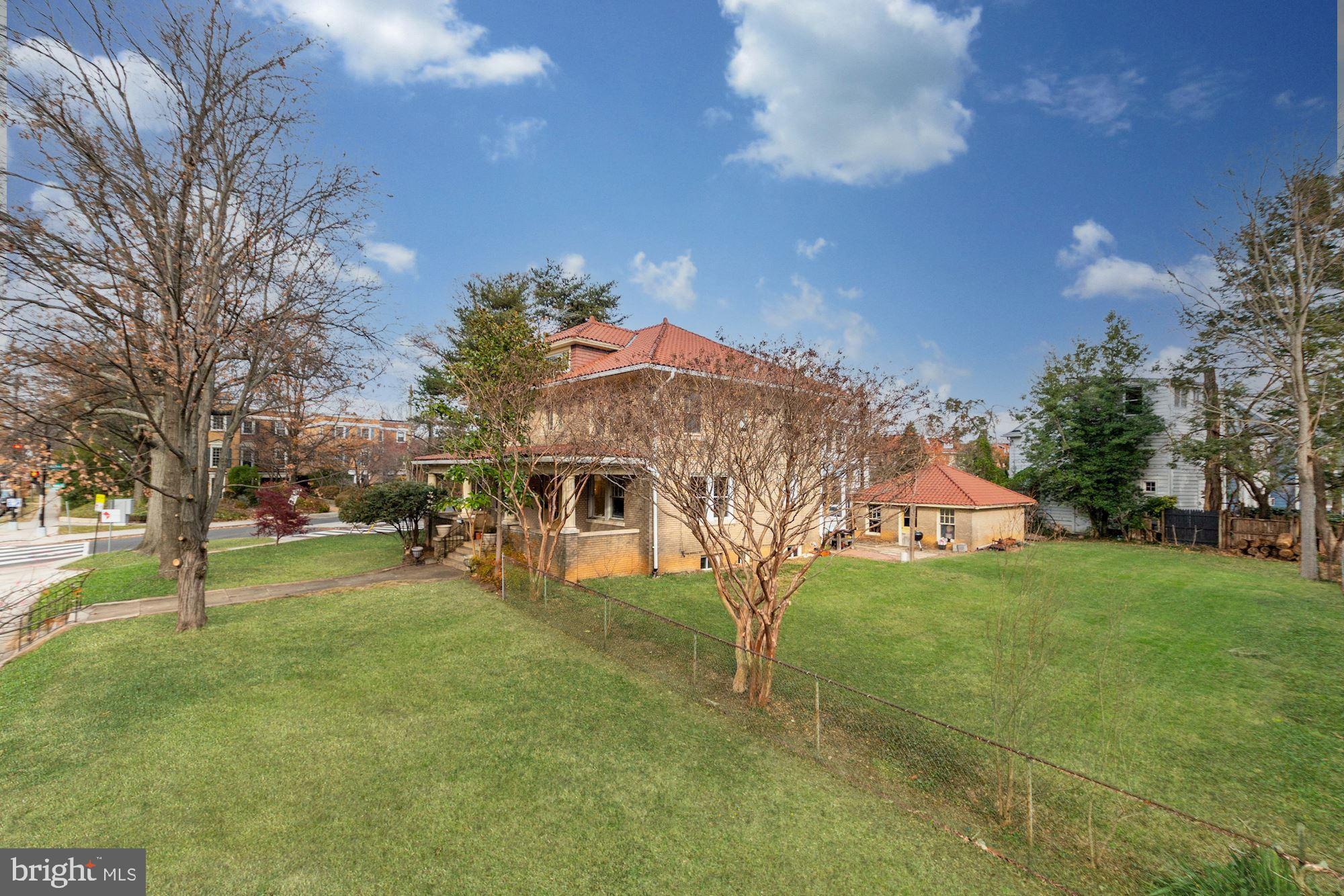 CLEVELAND PARK - Residential
