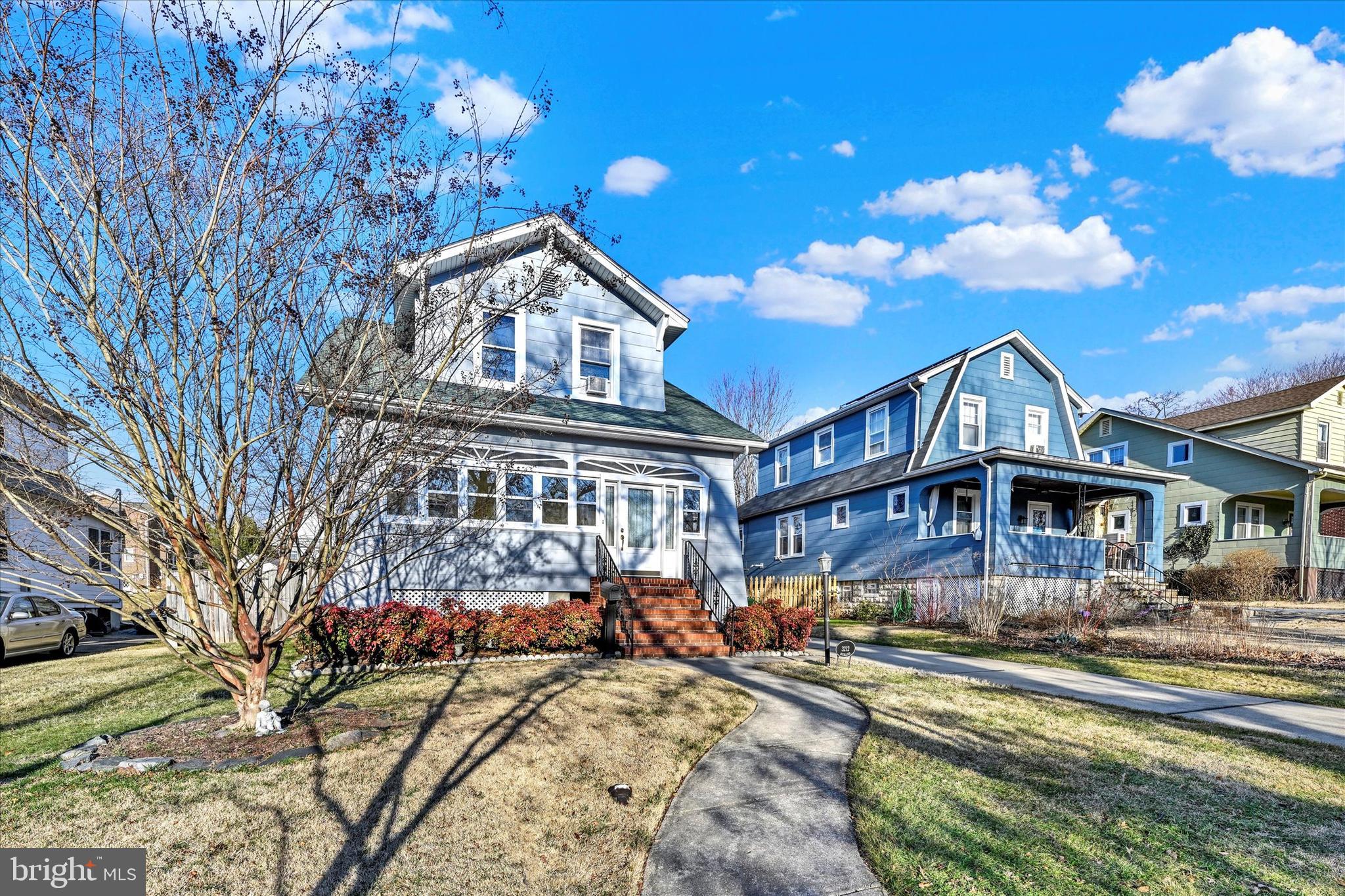 BEVERLY HILLS - Residential