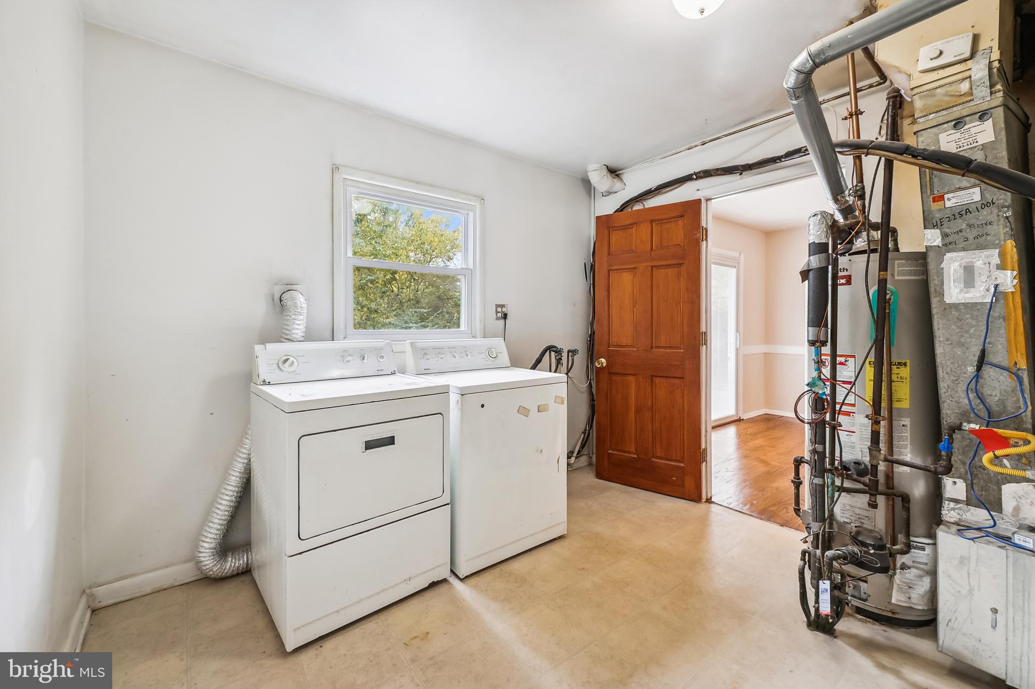 STRAWBERRY HILL EST SUB - Residential