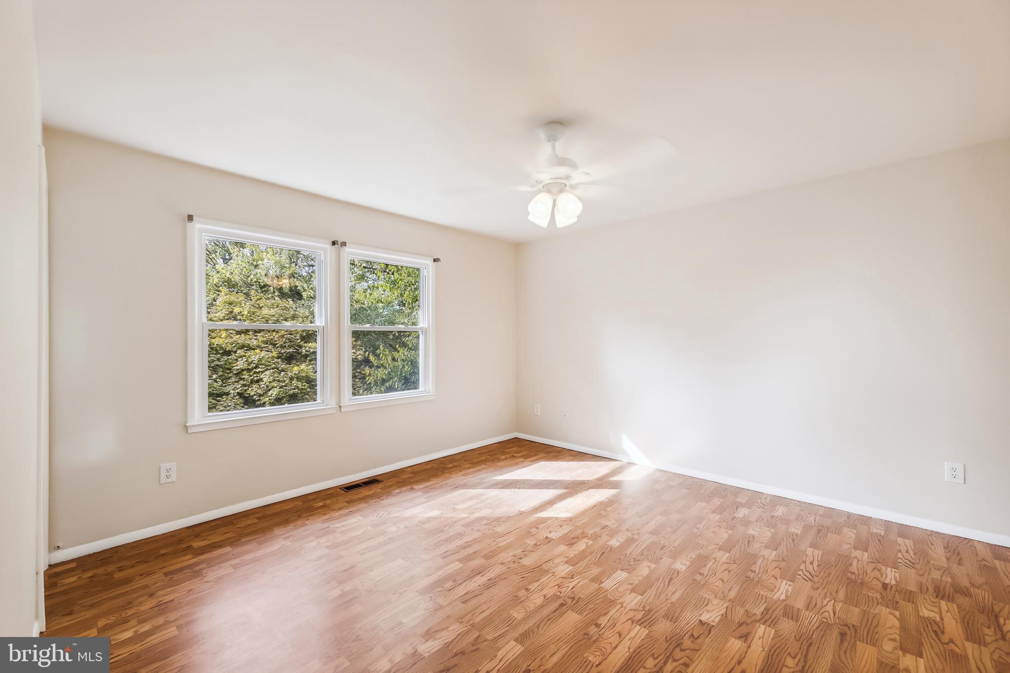 STRAWBERRY HILL EST SUB - Residential