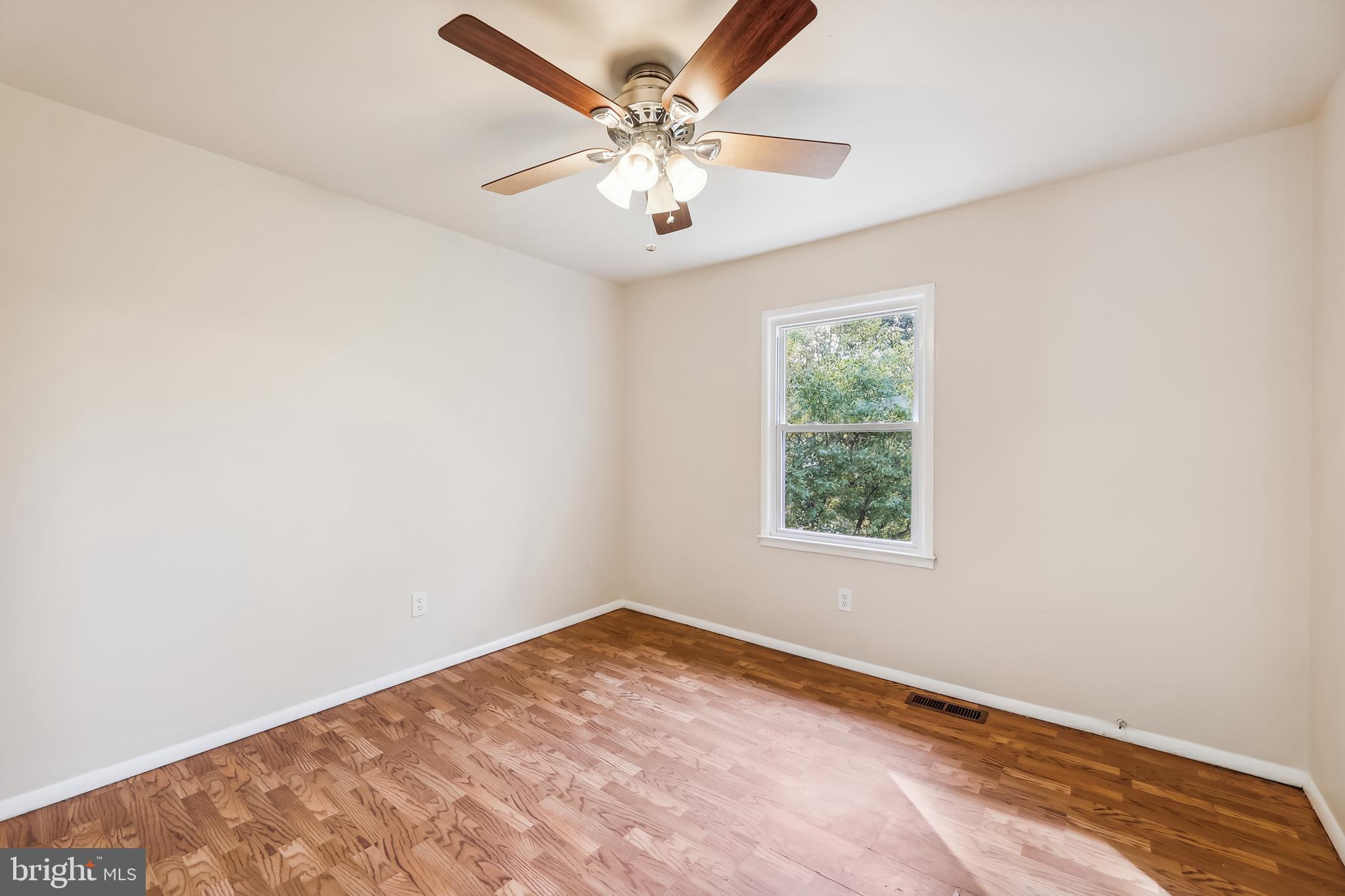 STRAWBERRY HILL EST SUB - Residential