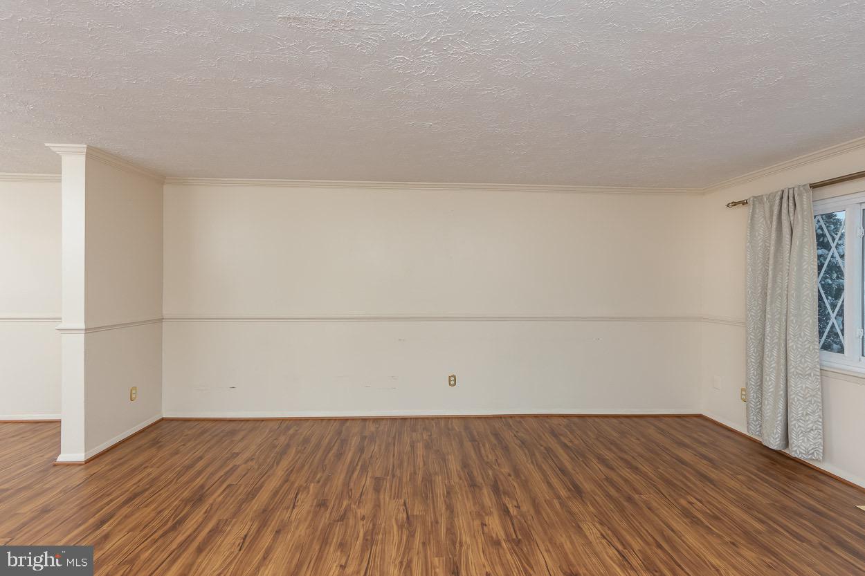 OAK HURST - Residential Lease