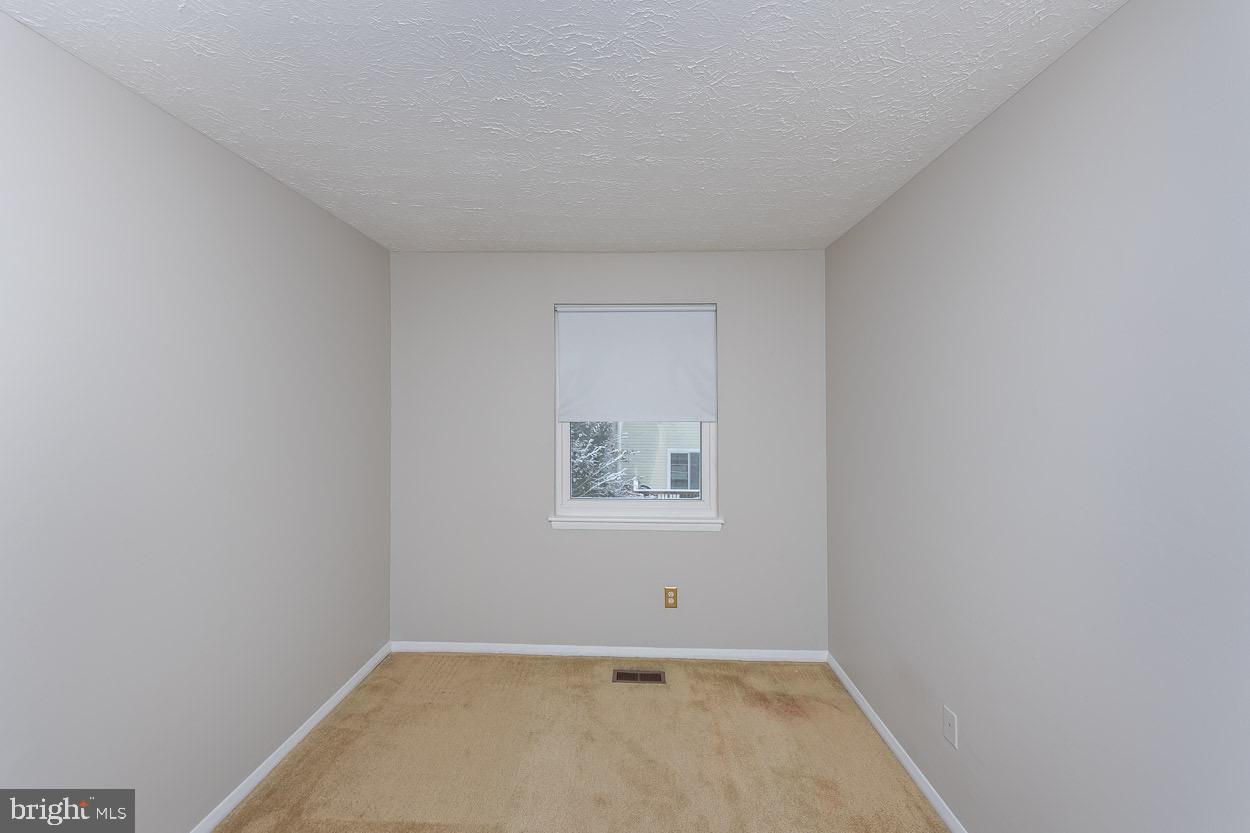 OAK HURST - Residential Lease