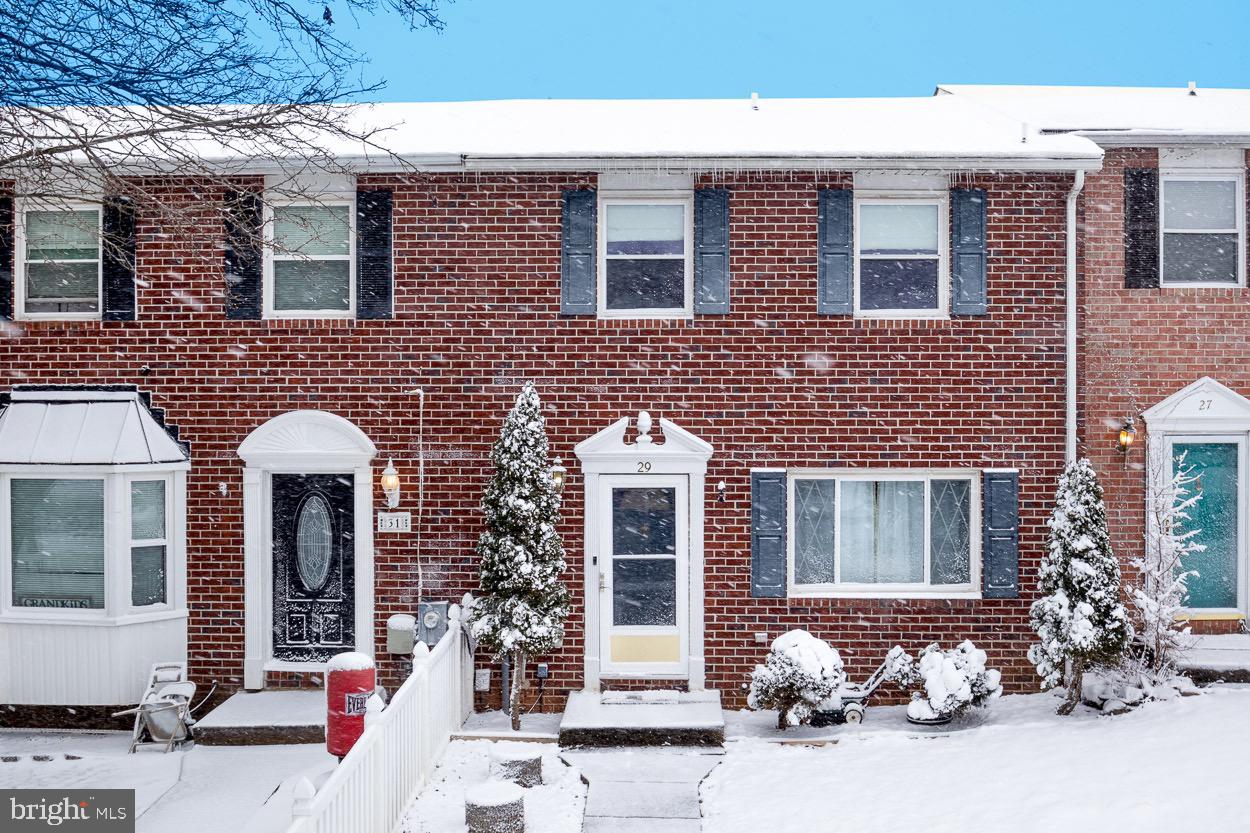 OAK HURST - Residential Lease