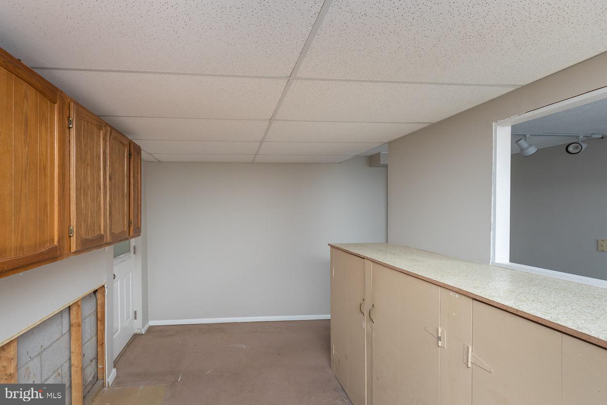 OAK HURST - Residential Lease