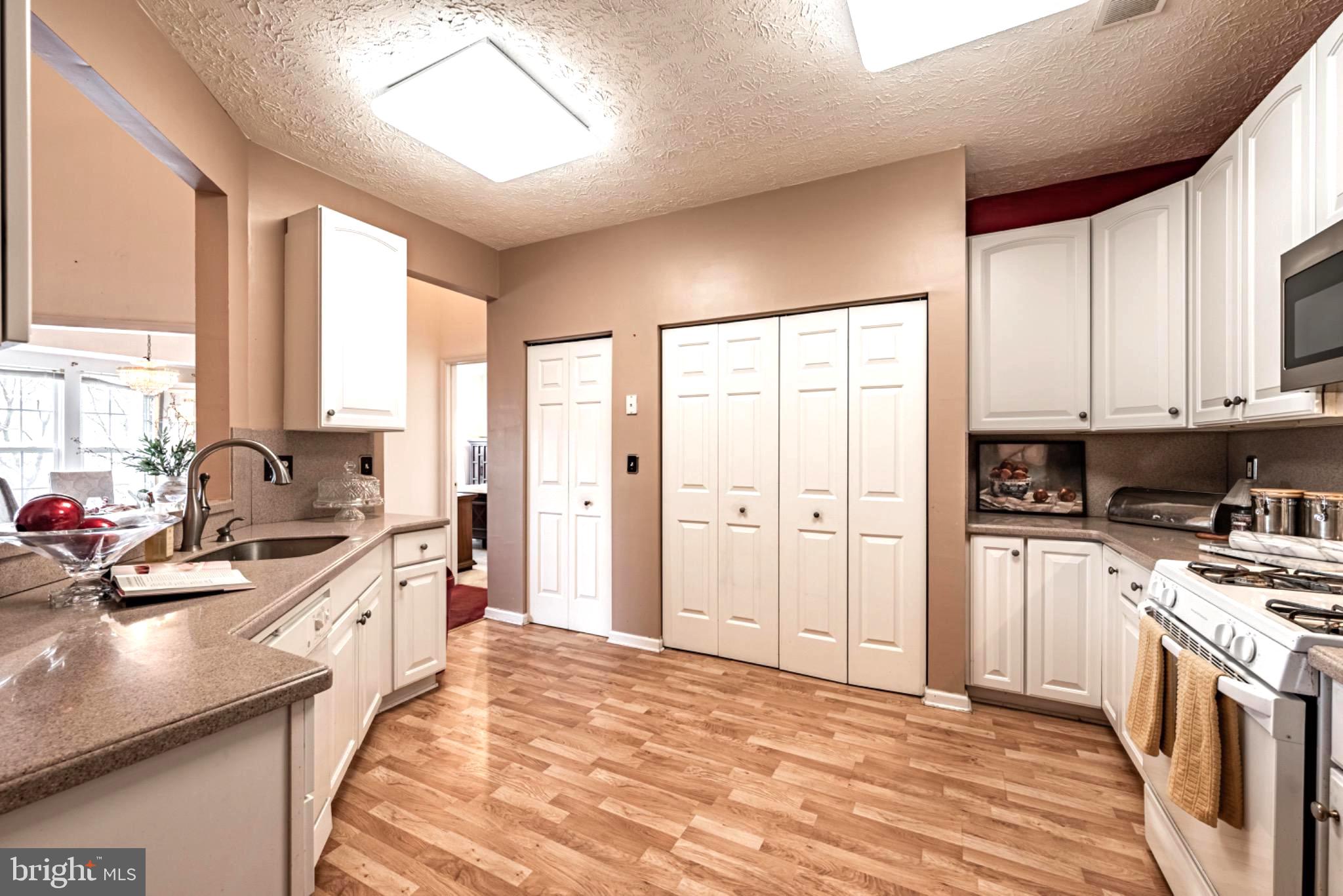 DEVONSHIRE AT WHITEMARSH - Residential