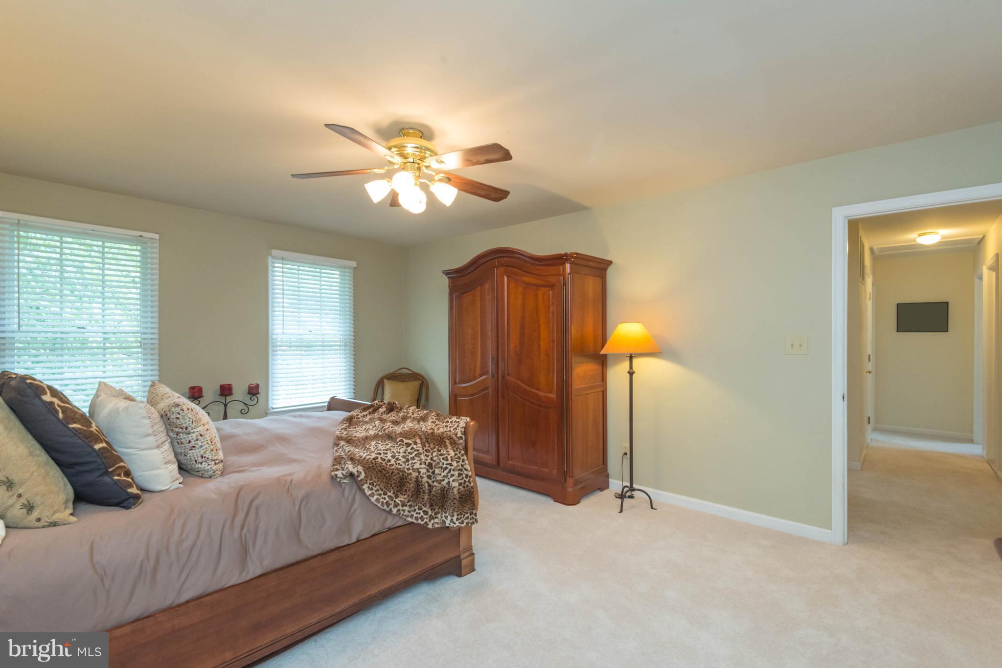 ARNOLD VILLAGE - Residential