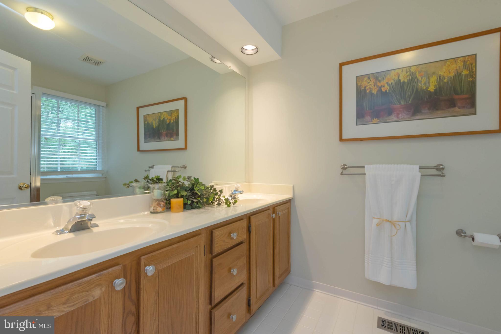 ARNOLD VILLAGE - Residential