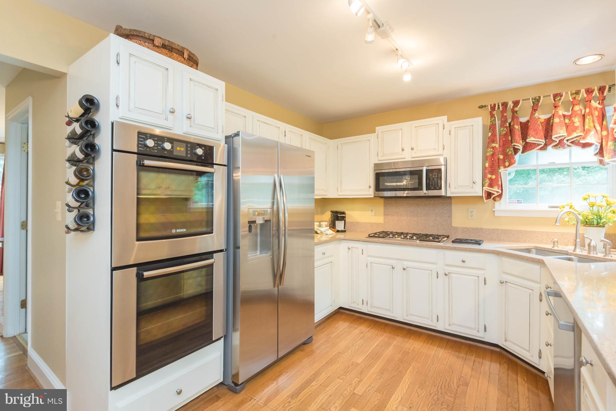 ARNOLD VILLAGE - Residential