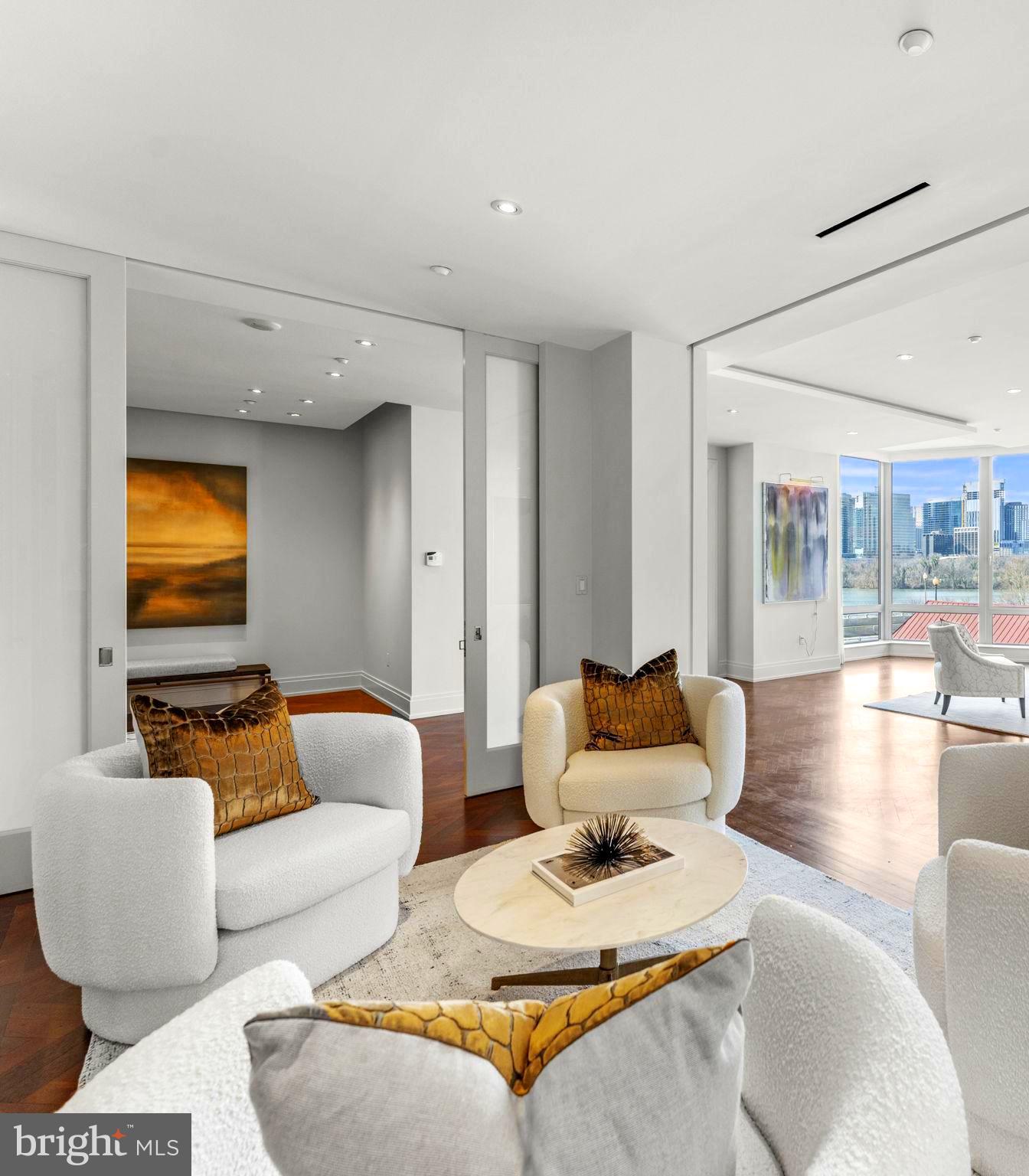 GEORGETOWN - Residential