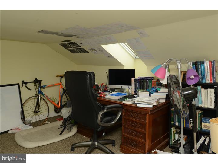 RITTENHOUSE SQUARE - Commercial Sale