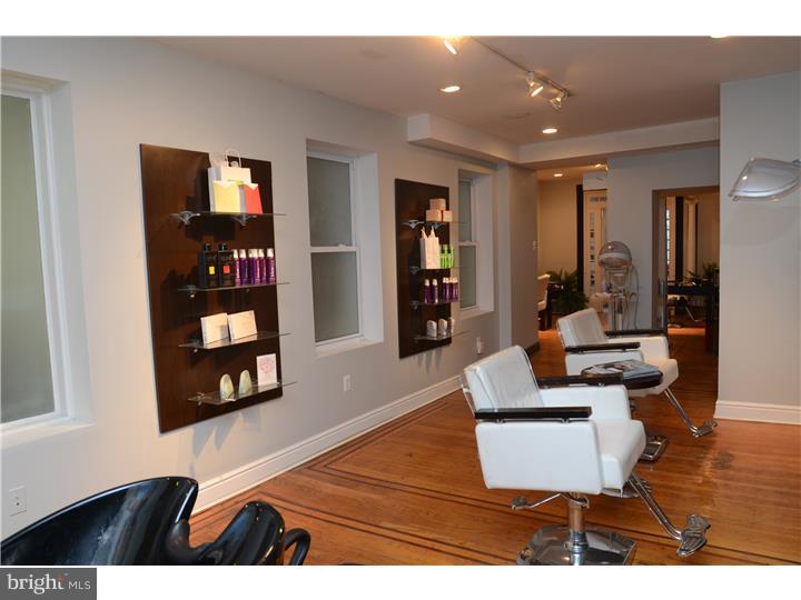 RITTENHOUSE SQUARE - Commercial Sale