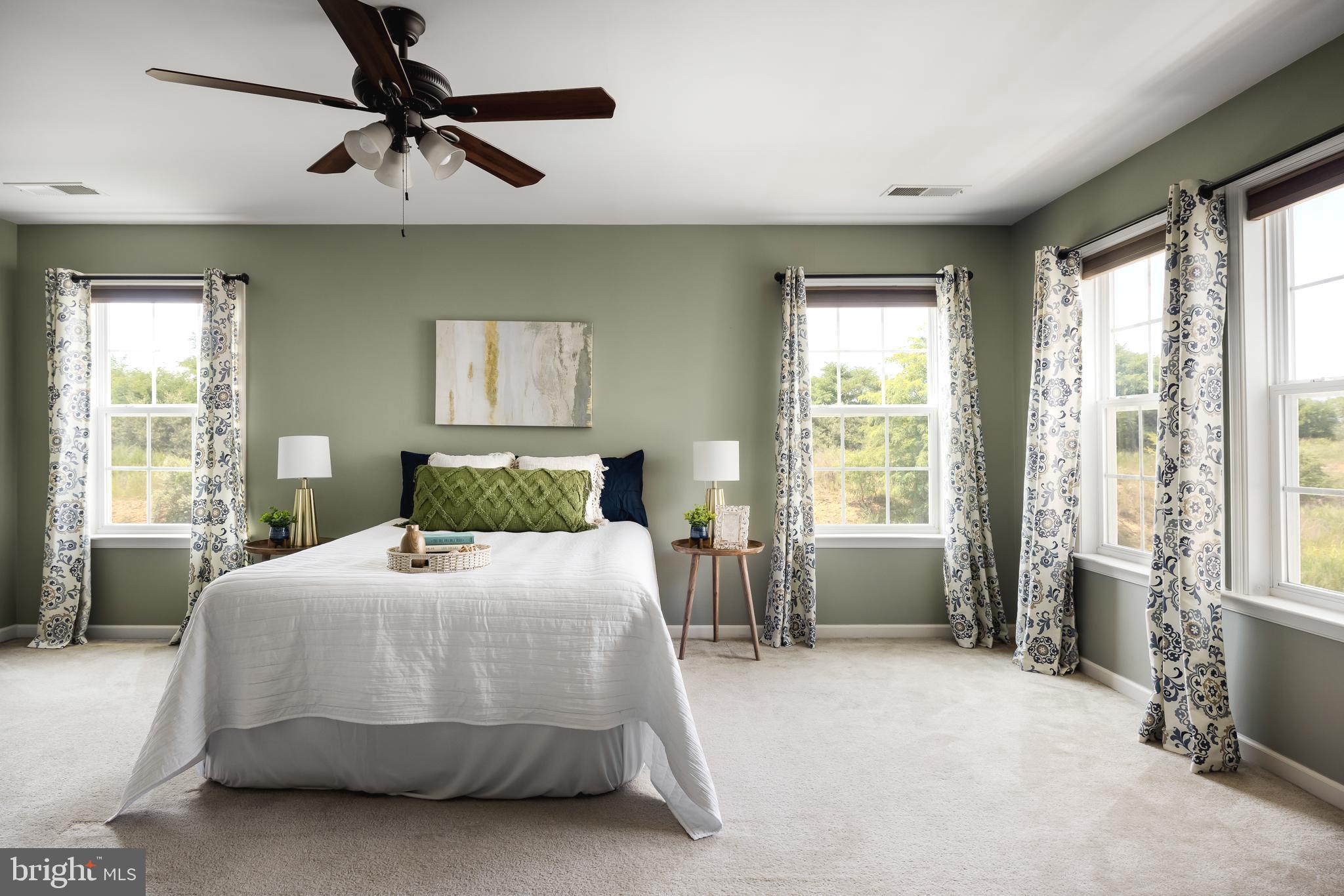 LAKELAND PLACE - Residential