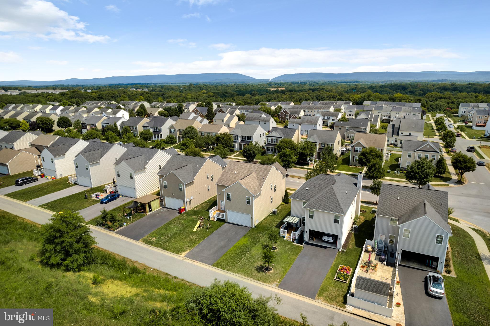 LAKELAND PLACE - Residential