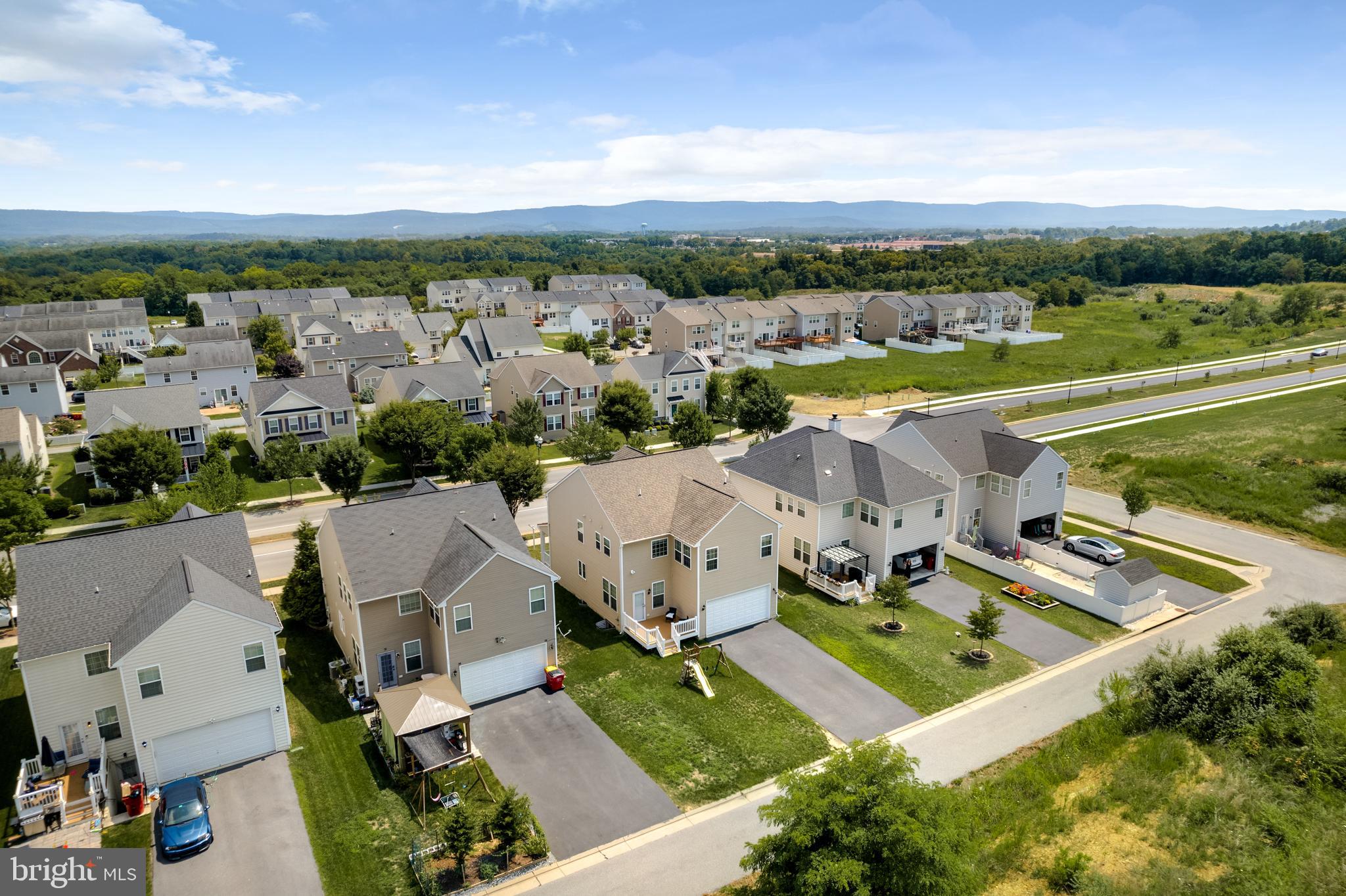 LAKELAND PLACE - Residential