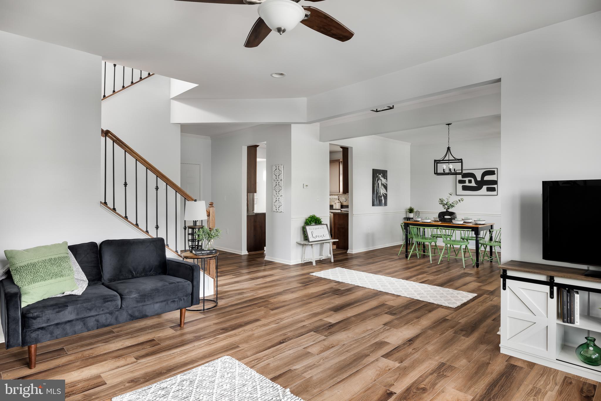 LAKELAND PLACE - Residential