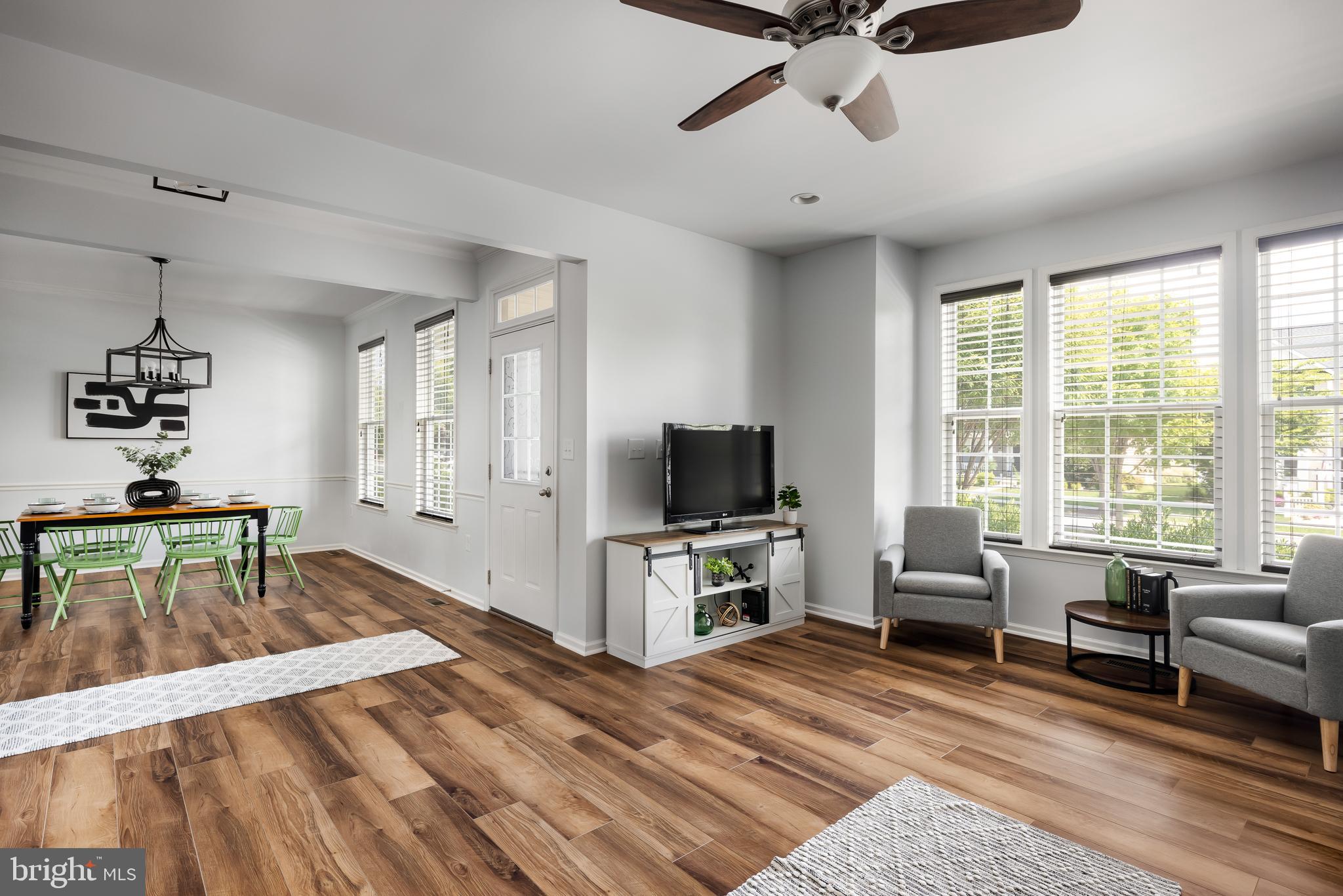 LAKELAND PLACE - Residential