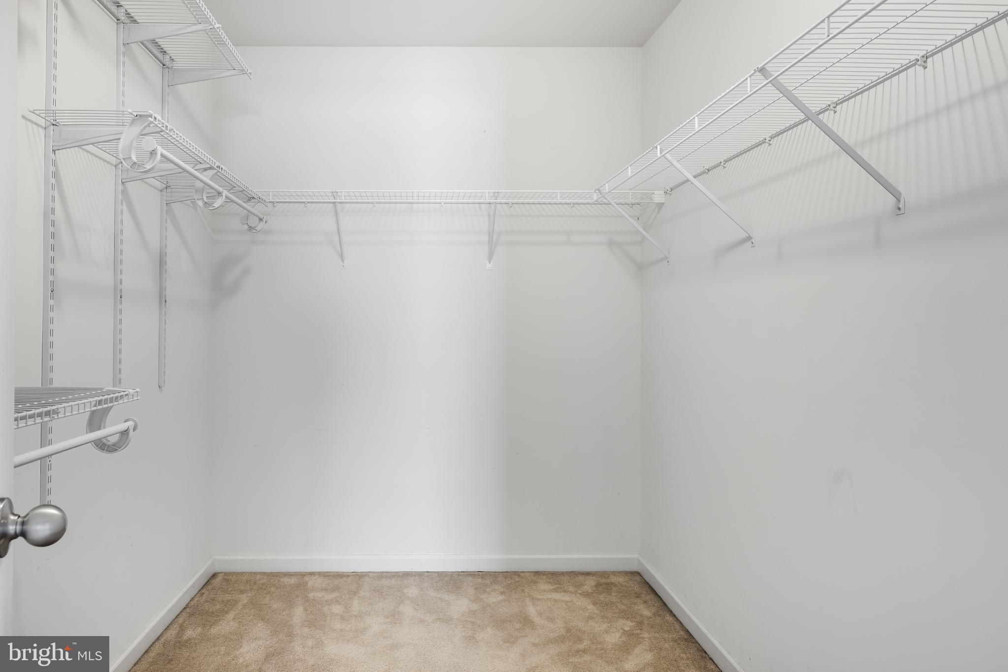 LAKELAND PLACE - Residential