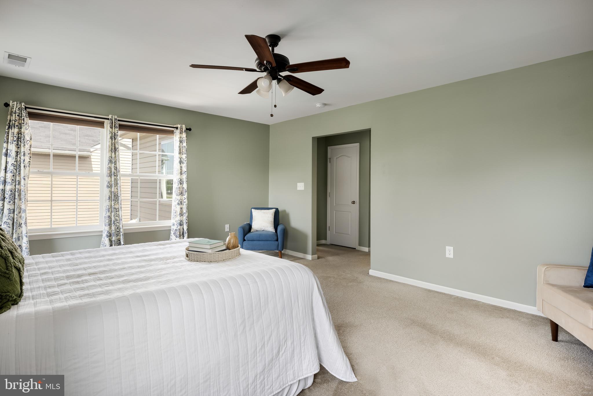 LAKELAND PLACE - Residential