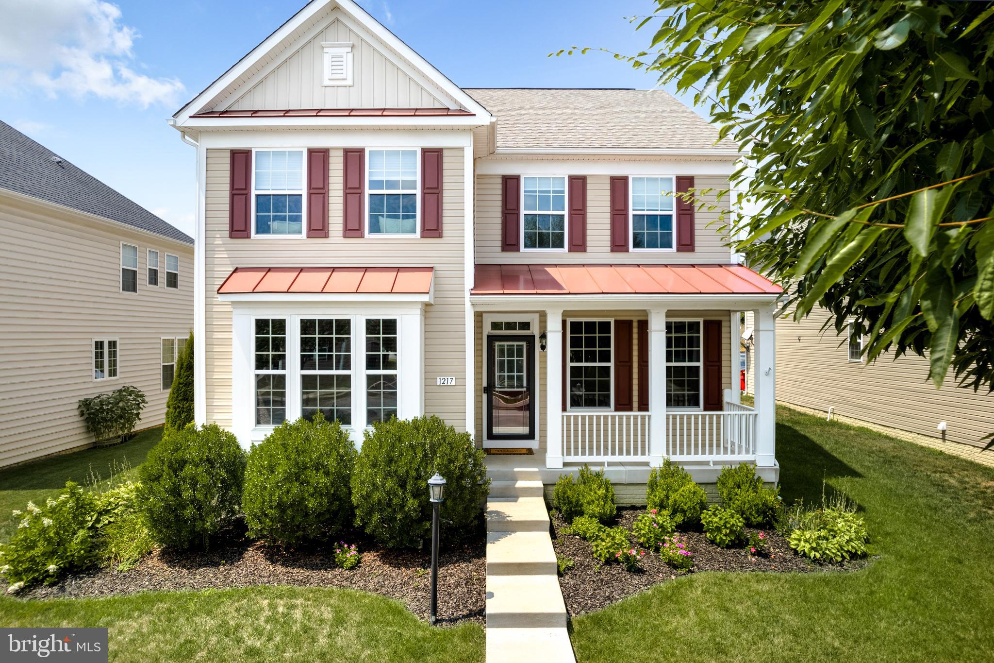 LAKELAND PLACE - Residential