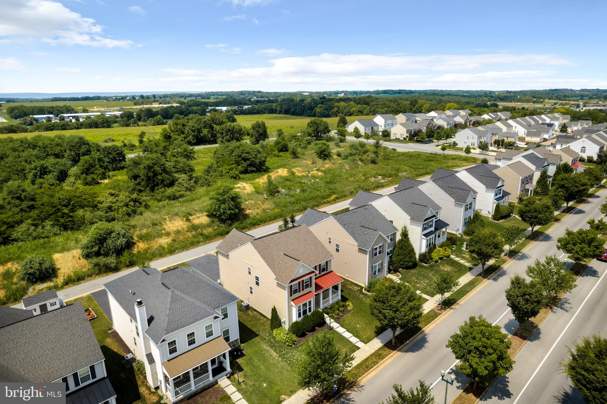 LAKELAND PLACE - Residential