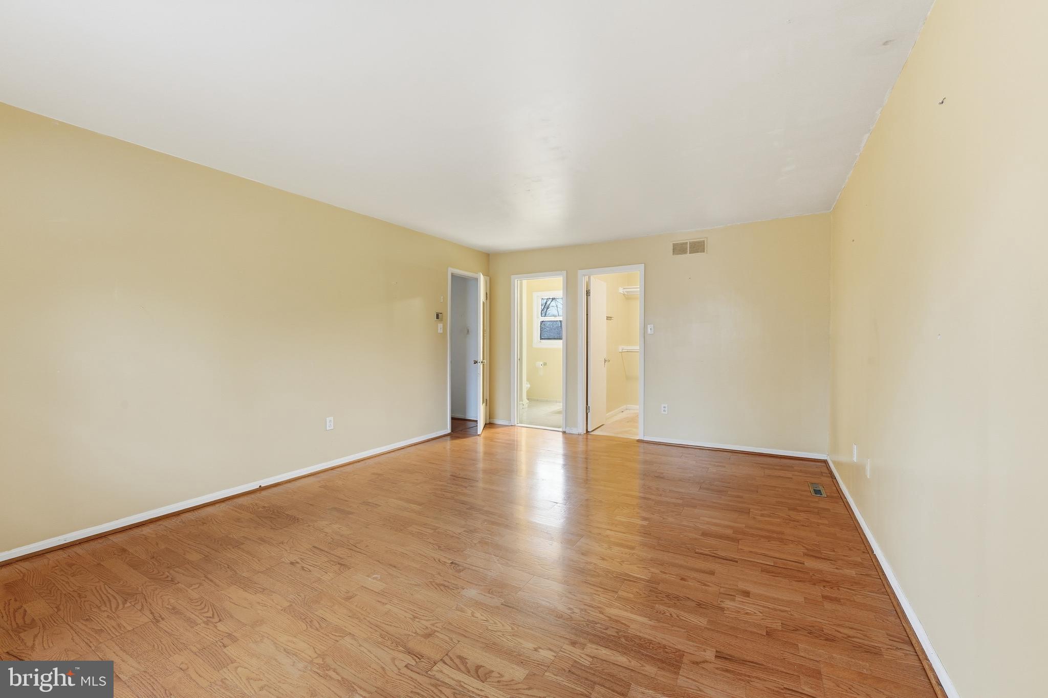 NORRIS RUN WOODS - Residential