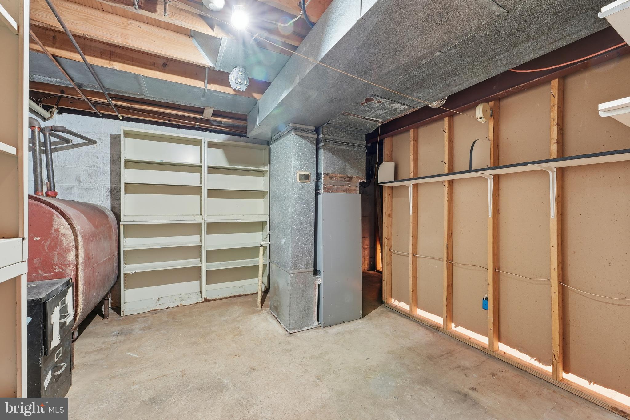 NORRIS RUN WOODS - Residential