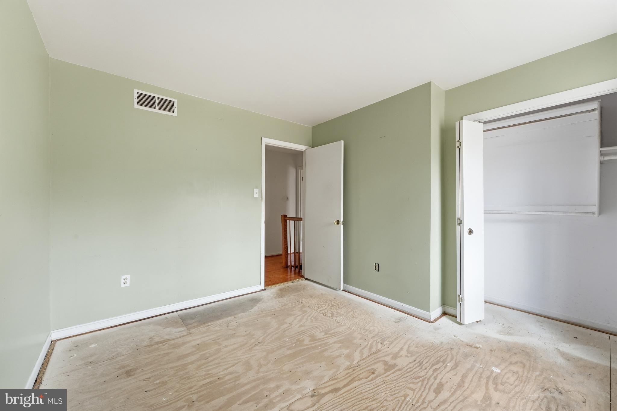 NORRIS RUN WOODS - Residential