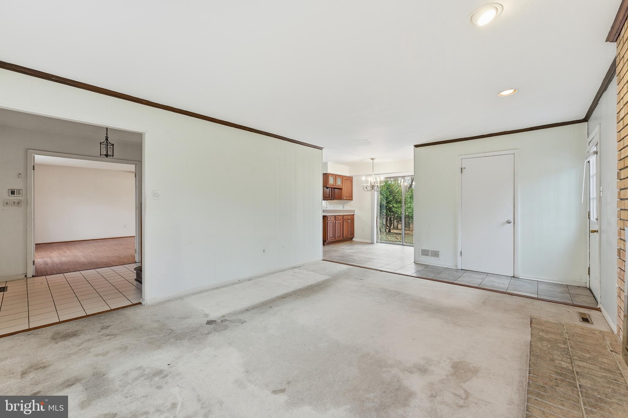 NORRIS RUN WOODS - Residential