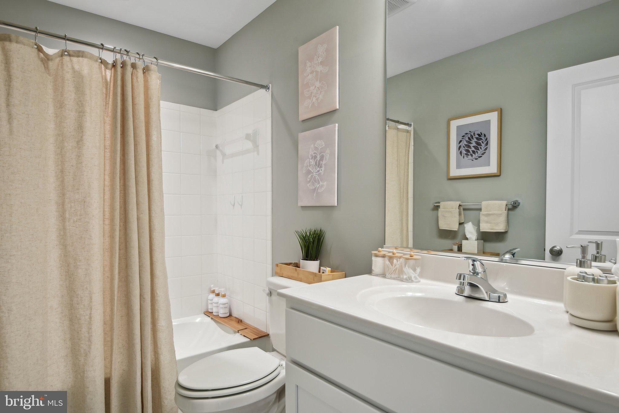 THE VILLAGES OF STEEPLECHASE - Residential