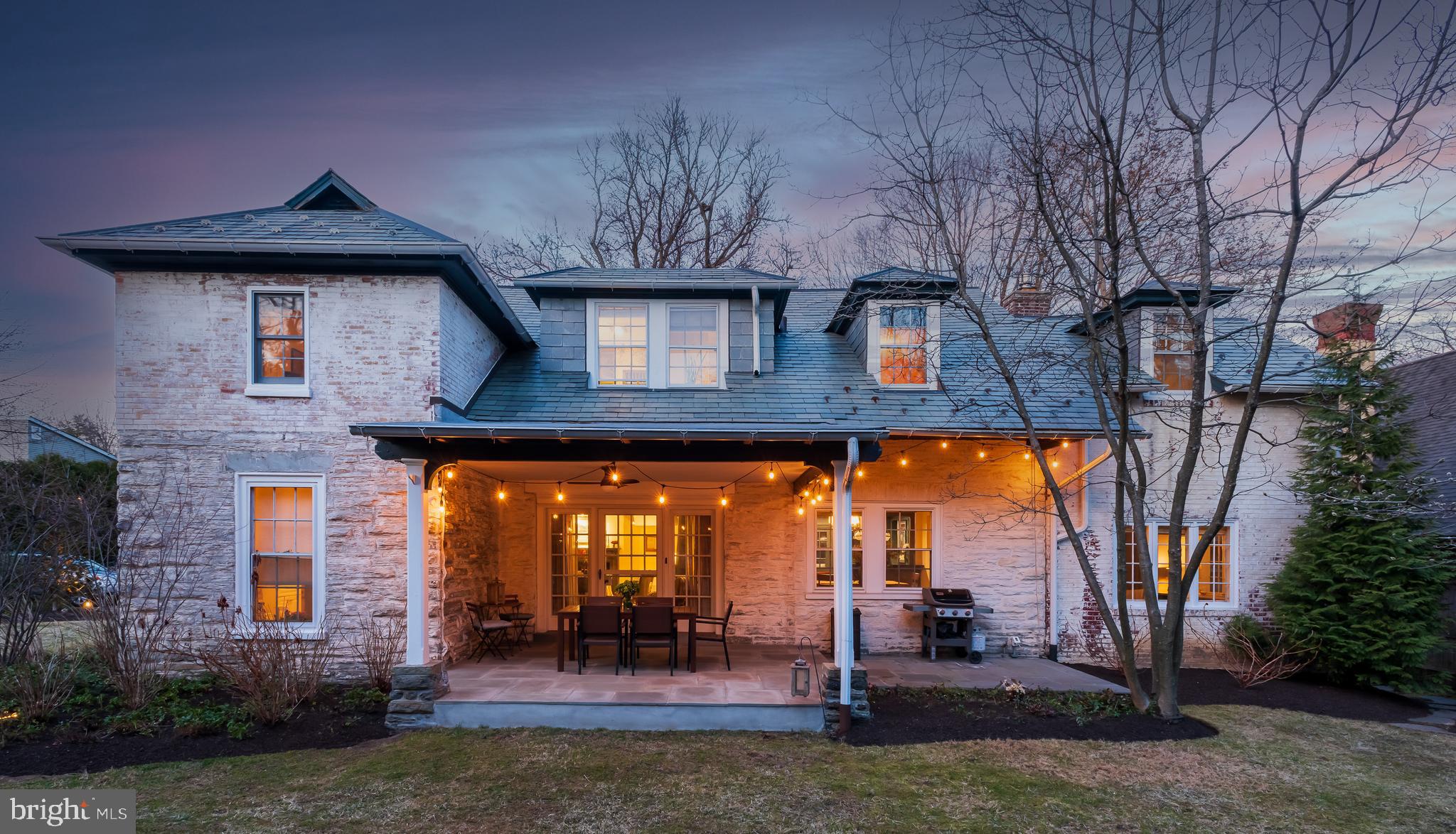 CHESTNUT HILL - Residential