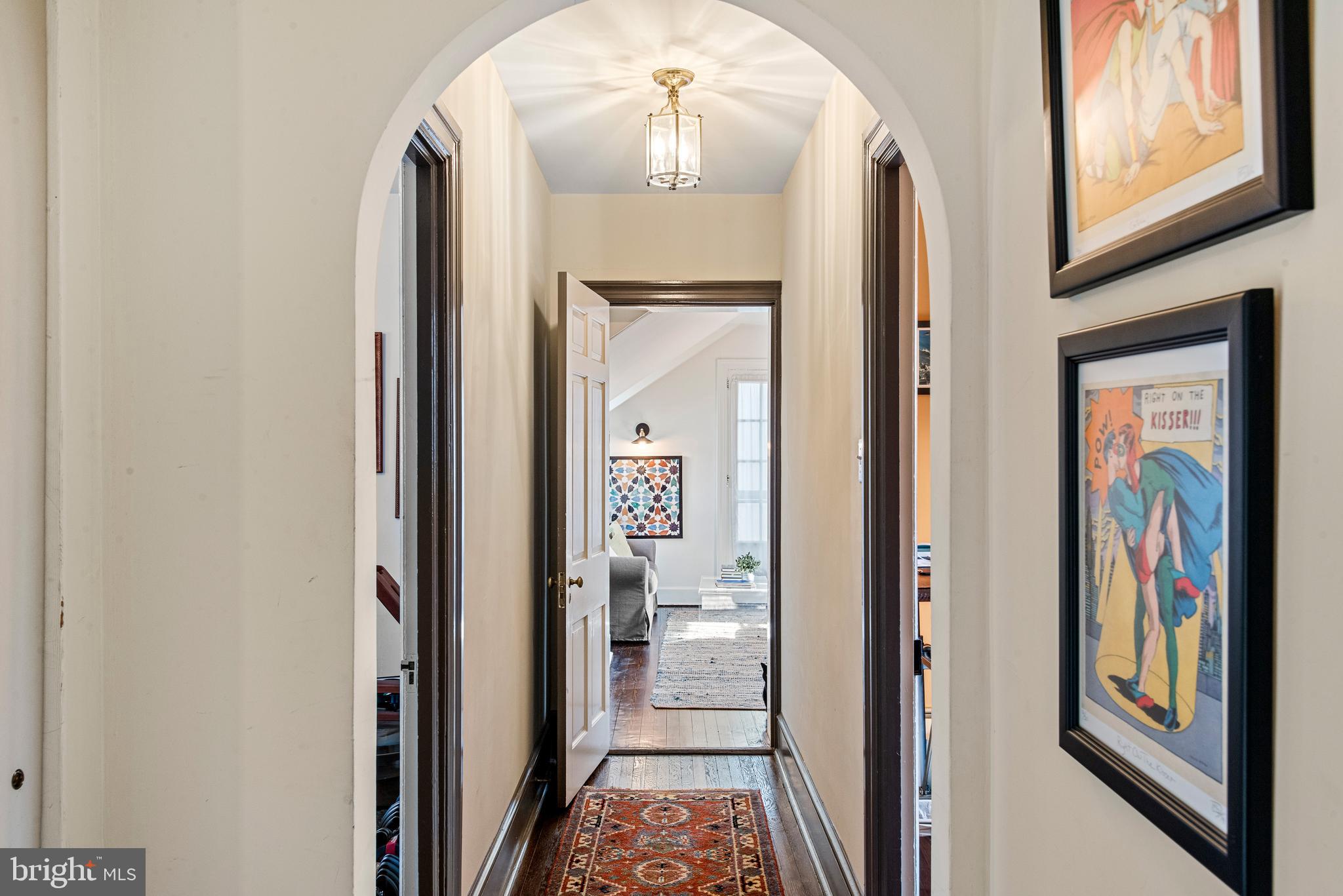 CHESTNUT HILL - Residential