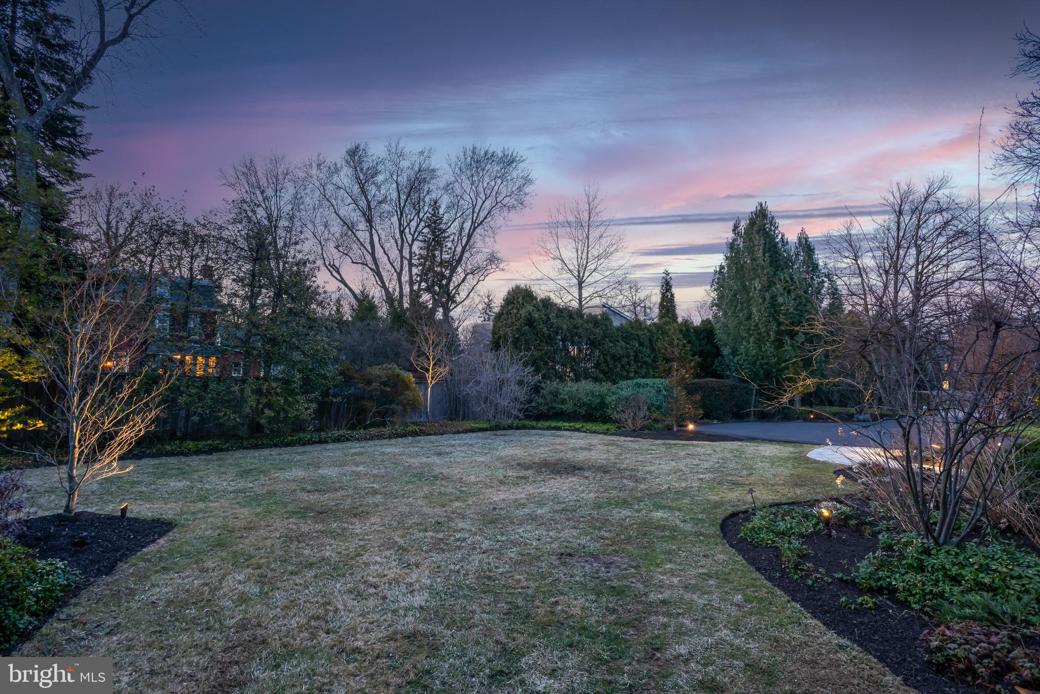 CHESTNUT HILL - Residential