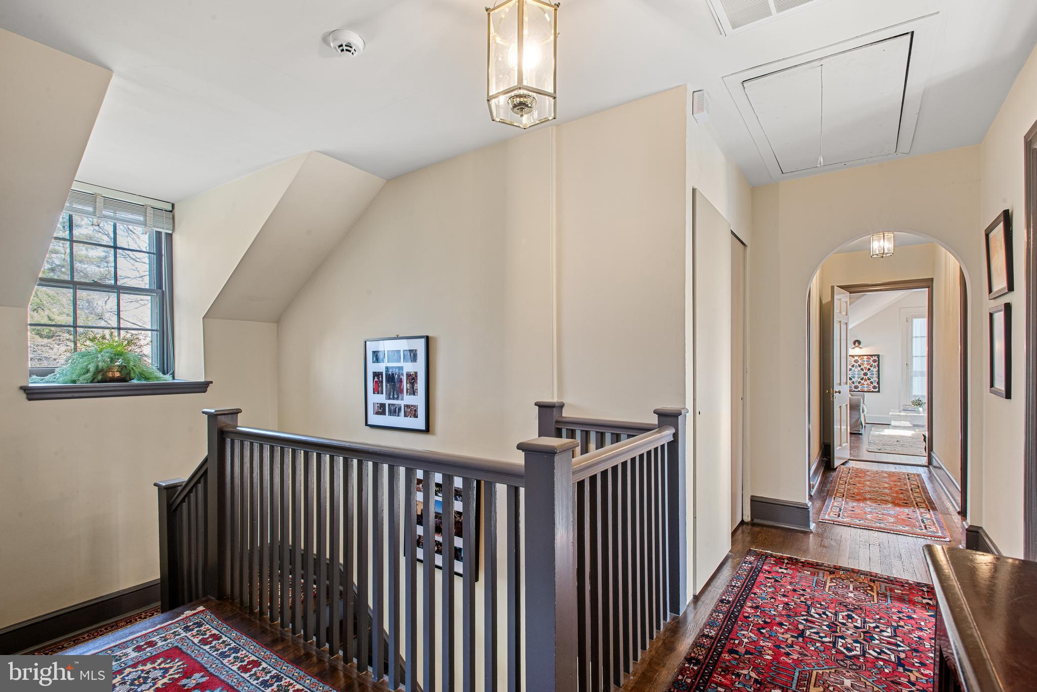 CHESTNUT HILL - Residential