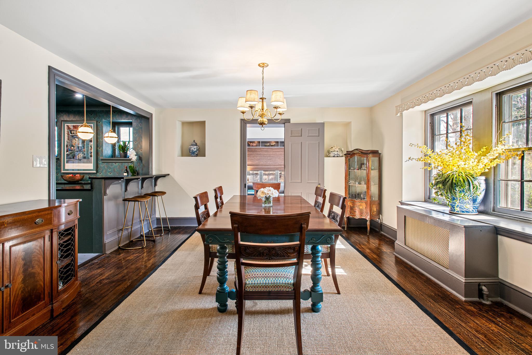 CHESTNUT HILL - Residential