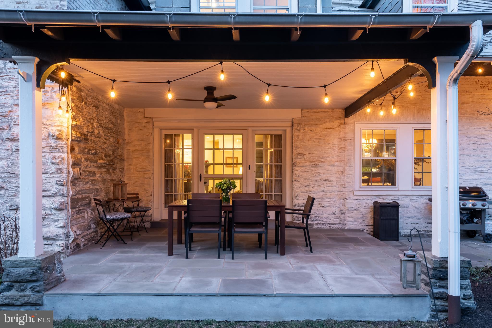 CHESTNUT HILL - Residential