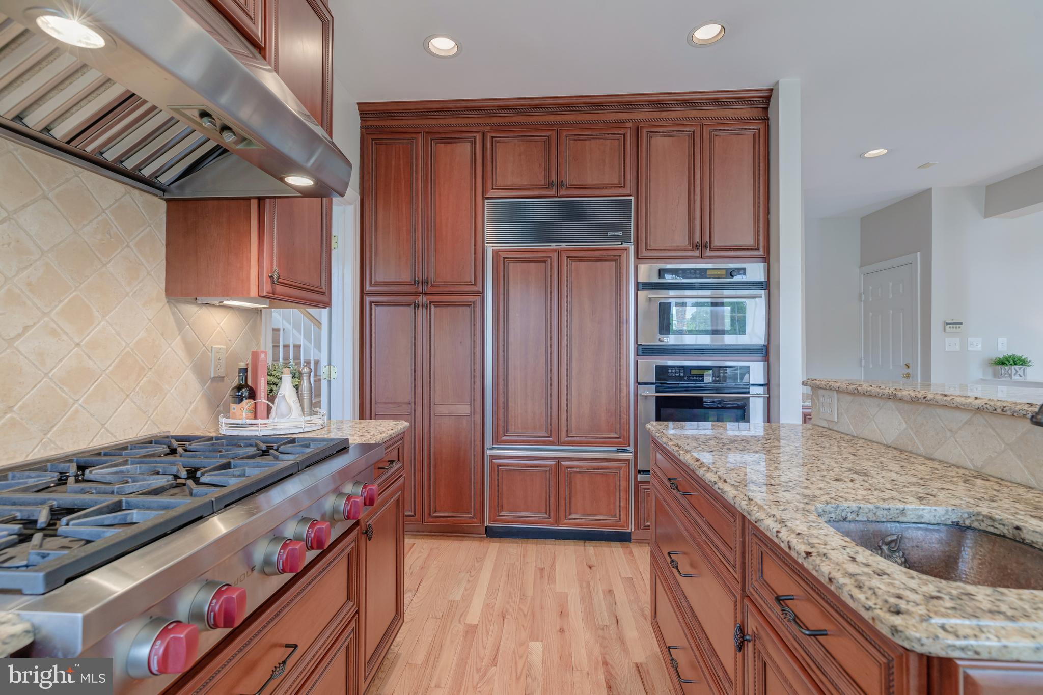 AYRLAWN - Residential