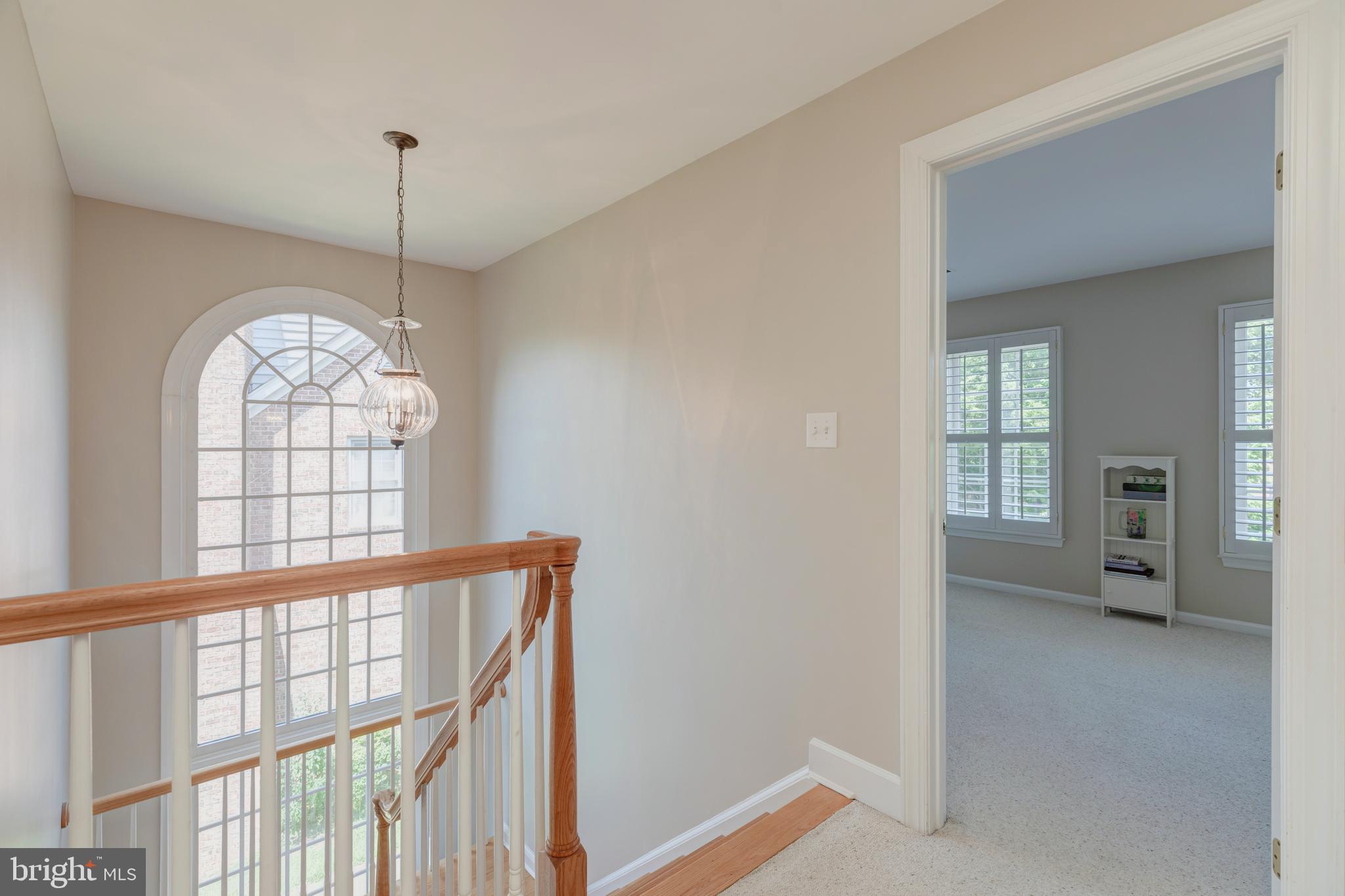 AYRLAWN - Residential