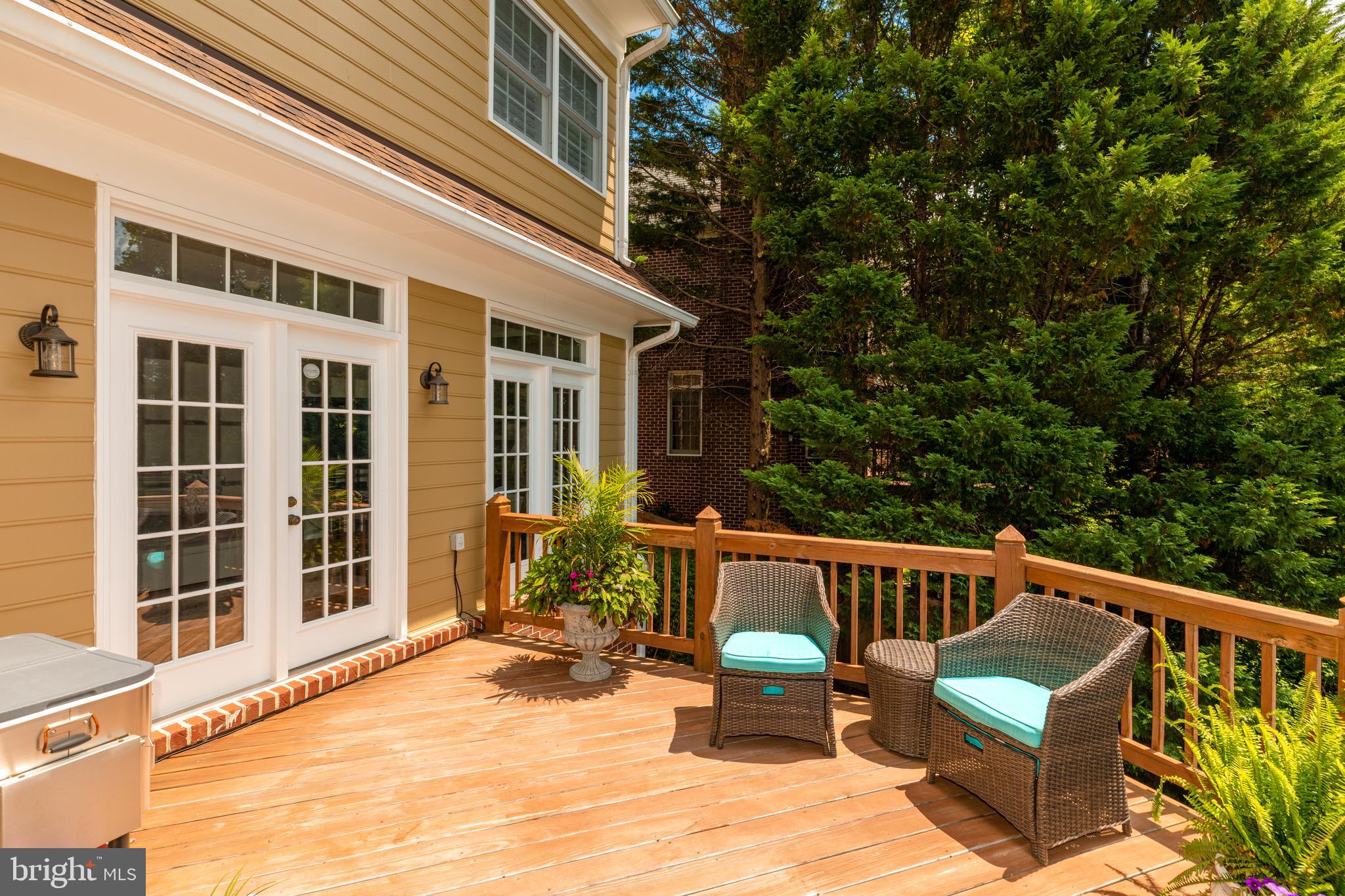 AYRLAWN - Residential