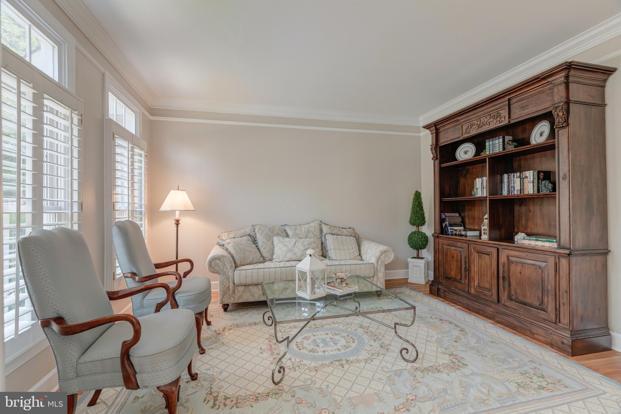 AYRLAWN - Residential